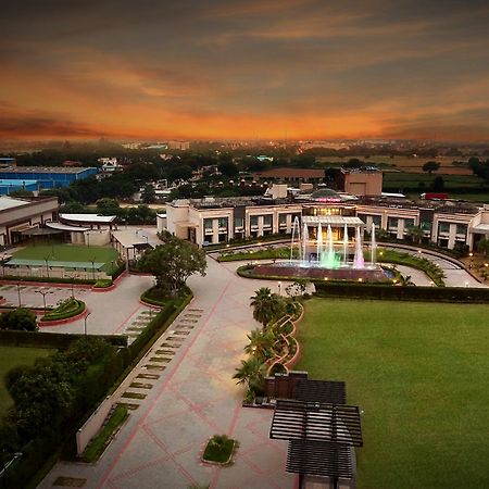 City Park Resort Bahādurgarh Exterior foto
